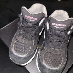 Toddler new balance size 9